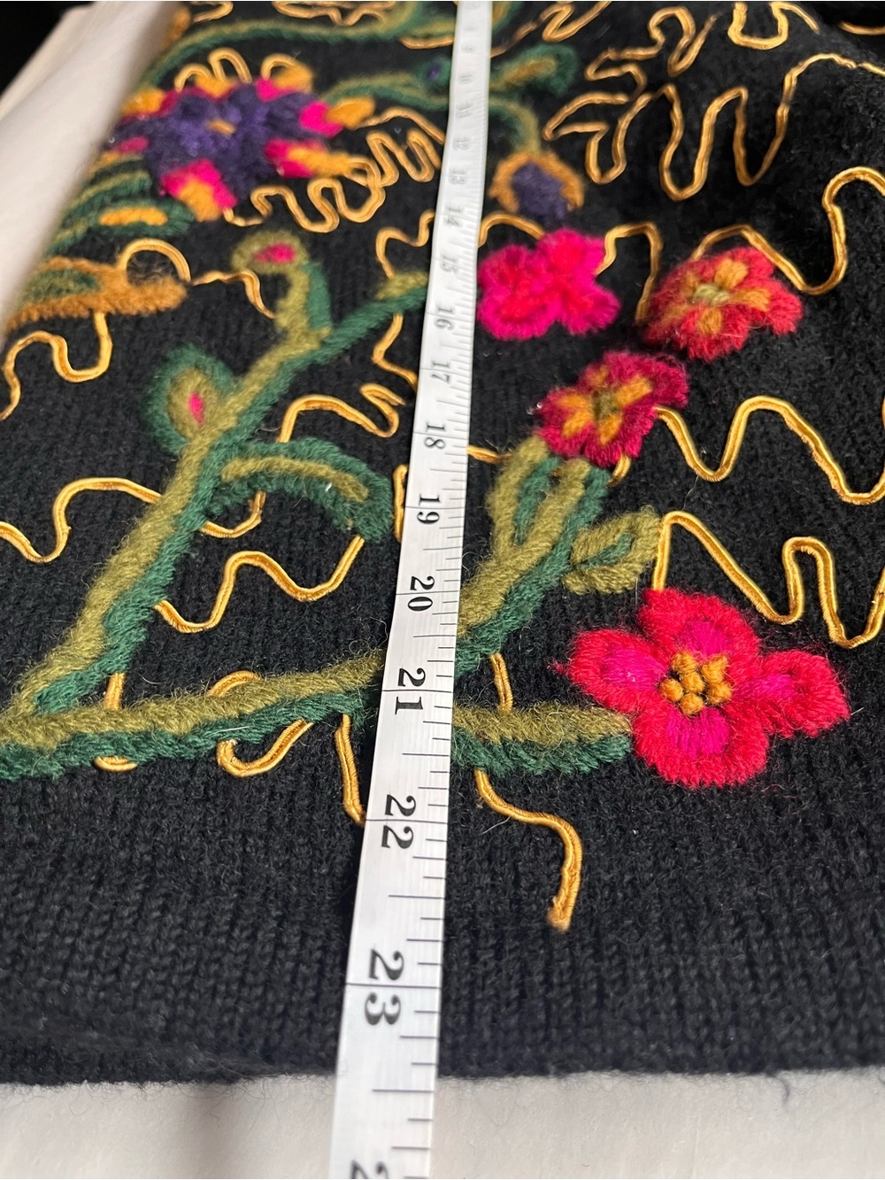 Sigrid Olsen Vintage 100 Wool Black Sweater with Multicolor Floral Embroidery - Picture 9 of 10